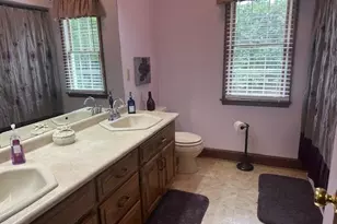 200 Londonderry Dr, Lumberton, NC 28358 - Photo 32