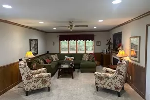 200 Londonderry Dr, Lumberton, NC 28358 - Photo 8