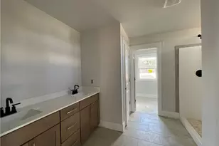 613 Watauga Ln, Aberdeen, NC 28315 - Photo 8