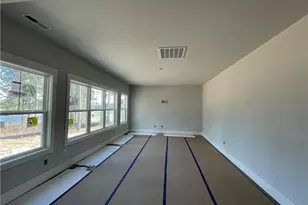 613 Watauga Ln, Aberdeen, NC 28315 - Photo 4