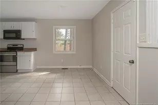 5475 Lazybrook Ct, Fayetteville, NC 28314 - Photo 6