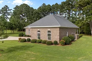 105 Waterfall Ln, Sanford, NC 27330 - Photo 2