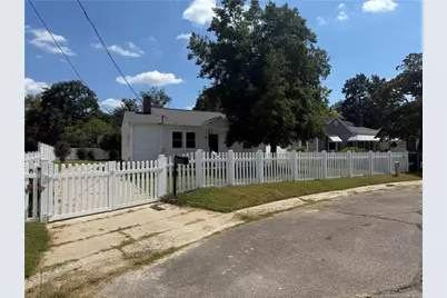 128 W Circle Court, Fayetteville, NC 28301 - Photo 2