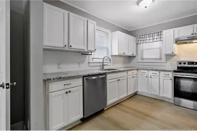 128 W Circle Court, Fayetteville, NC 28301 - Photo 12