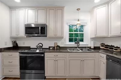 5302 Foxfire Road, Fayetteville, NC 28303 - Photo 6