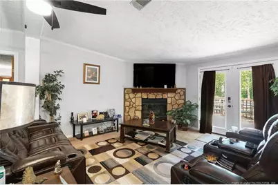 21621 Old Maxton Road, Maxton, NC 28364 - Photo 16