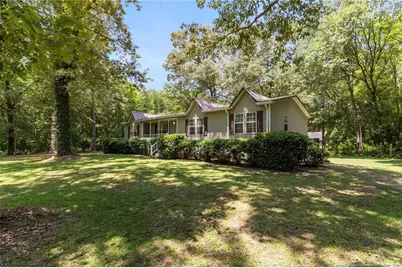 21621 Old Maxton Road, Maxton, NC 28364 - Photo 4