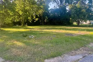 316 McIver St, Fayetteville, NC 28301 - Photo 1