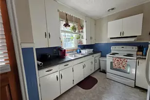 124 N Wright St, Raeford, NC 28376 - Photo 10