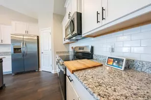 170 Hillwood Dr, Sanford, NC 27332 - Photo 10