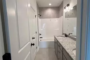 509 Autumn Leaf Ct, Lumberton, NC 28358 - Photo 12