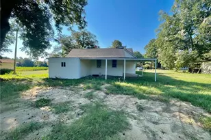 416 Old Maxton Rd, Raeford, NC 28376 - Photo 26