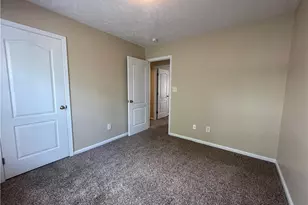 5234 Woodpecker Dr, Hope Mills, NC 28348 - Photo 16