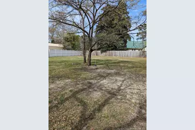 106 S Wilkinson Drive, Saint Pauls, NC 28384 - Photo 6