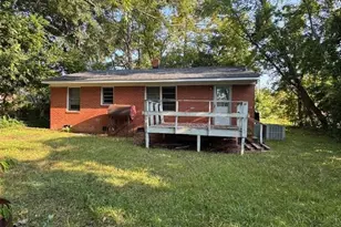 4909 Walnut Dr, Fayetteville, NC 28304 - Photo 2