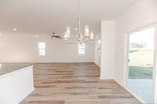 4531 Bunkers Bay Ln, Hope Mills, NC 28371 - Photo 4