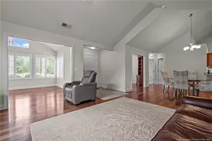 105 E Chelsea Ct, Southern Pines, NC 28387 - Photo 8