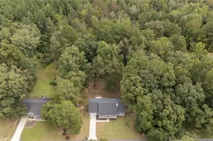 76 N Hillside Dr, Spring Lake, NC 28390 - Photo 4