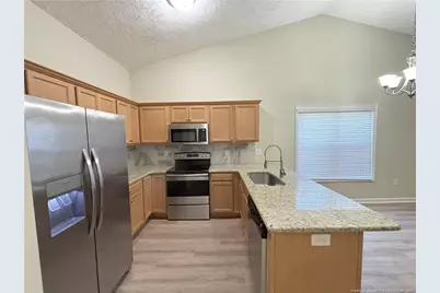 5334 Holland Park Avenue, Fayetteville, NC 28314 - Photo 6