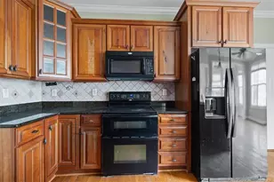 3033 Southridge Ct, Fayetteville, NC 28306 - Photo 18