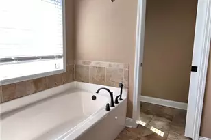 3915 Stretton Avenue, Fayetteville, NC 28306 - Photo 10