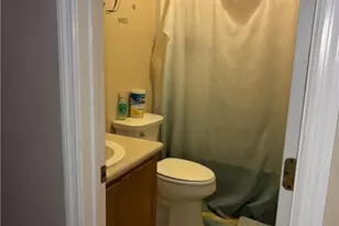 1425 Middlesbrough Dr, Fayetteville, NC 28306 - Photo 16