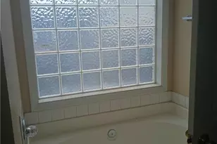 1425 Middlesbrough Dr, Fayetteville, NC 28306 - Photo 14