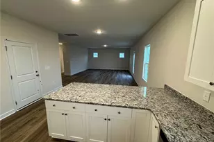 575 Ashley Hts Dr Lot 16, Aberdeen, NC 28315 - Photo 4