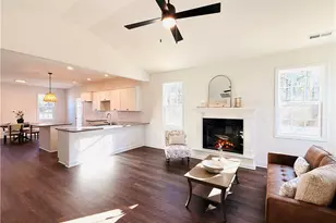 328 Sacksonia St, Raeford, NC 28376 - Photo 8