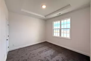 328 Sacksonia St, Raeford, NC 28376 - Photo 4