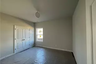 1727 Man-O-War Dr, Hope Mills, NC 28348 - Photo 4