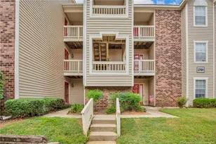 2701 Preston Woods Ln, Fayetteville, NC 28304 - Photo 2