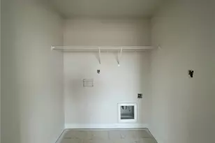 1712 Man-O-War Dr, Hope Mills, NC 28348 - Photo 8