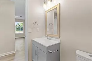 316 Edens Ave, Lumberton, NC 28358 - Photo 22