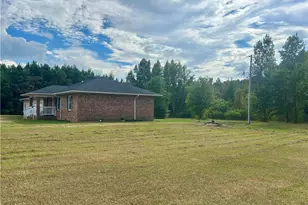 634 Dallas Rd, Lumberton, NC 28358 - Photo 1