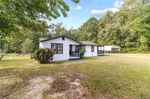 21480 Jane Shaw Rd, Wagram, NC 28396 - Photo 2