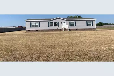 28 Bermuda Drive, Saint Pauls, NC 28384 - Photo 1