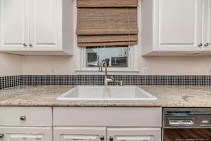 2043 Plantation Dr, Sanford, NC 27330 - Photo 14