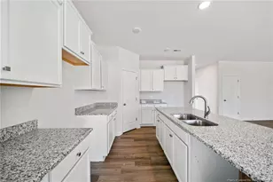 452 Ashley Hts Dr Lot 24, Aberdeen, NC 28376 - Photo 8