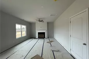 1732 Man-O-War Dr, Hope Mills, NC 28348 - Photo 4