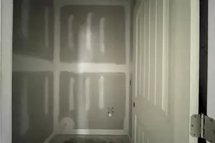 1736 Man-O-War Dr, Hope Mills, NC 28348 - Photo 4