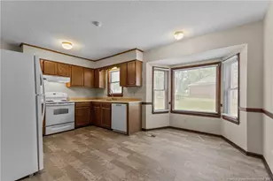 6673 Vaughn Rd, Fayetteville, NC 28304 - Photo 16