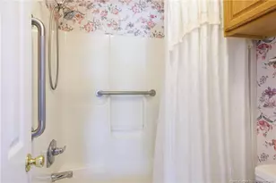 2919 Amelia Dr, Fayetteville, NC 28304 - Photo 14