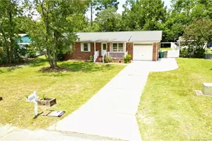 5948 Lexington Dr, Hope Mills, NC 28348 - Photo 2