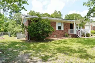 5948 Lexington Dr, Hope Mills, NC 28348 - Photo 6