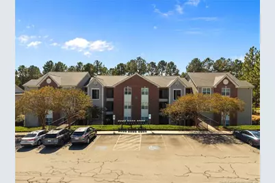 62 Gallery Drive #302, Spring Lake, NC 28390 - Photo 2