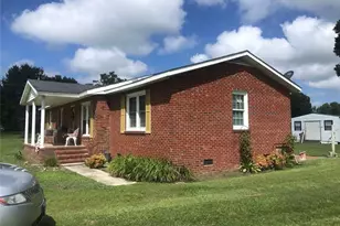 2067 N Broadridge Rd, Lumberton, NC 28358 - Photo 10