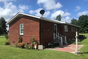 2067 N Broadridge Rd, Lumberton, NC 28358 - Photo 12