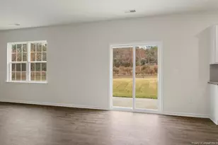 1006 Misty Creek Dr, Aberdeen, NC 28315 - Photo 8