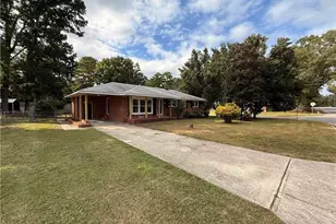 853 Shannon Dr, Fayetteville, NC 28303 - Photo 2